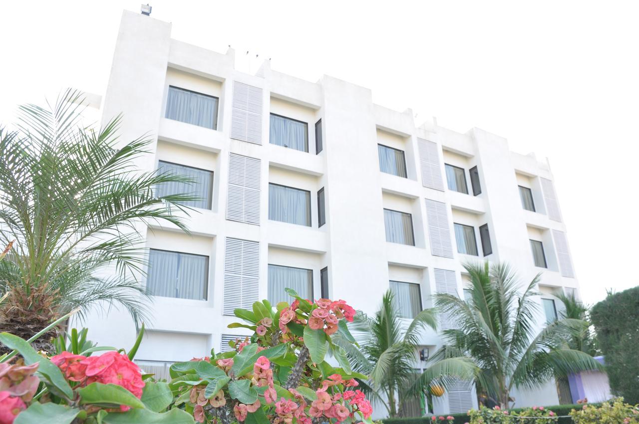 Goverdhan Greens Resort Dwarka L Hotels In Dwarka מראה חיצוני תמונה