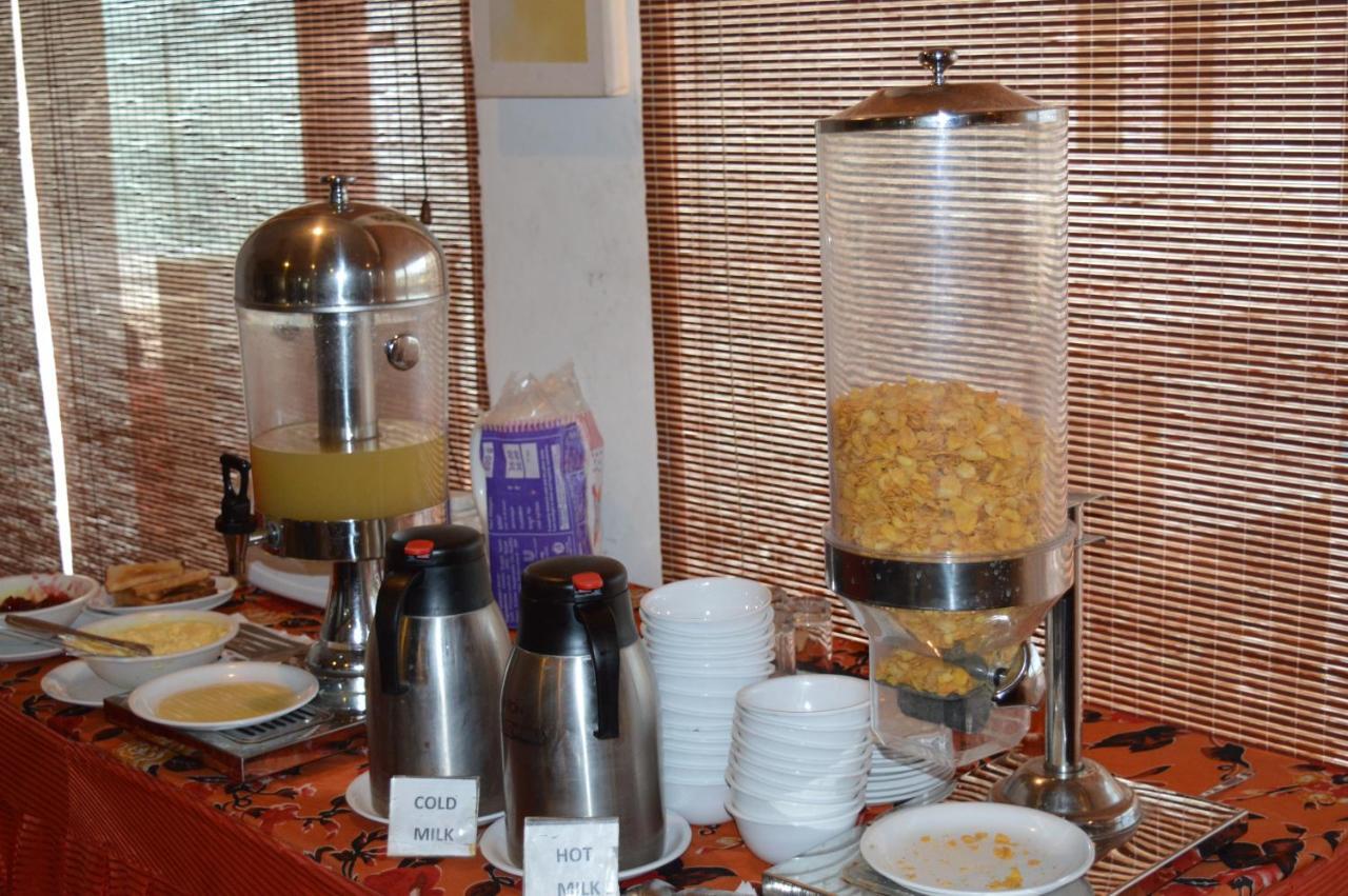 Goverdhan Greens Resort Dwarka L Hotels In Dwarka מראה חיצוני תמונה